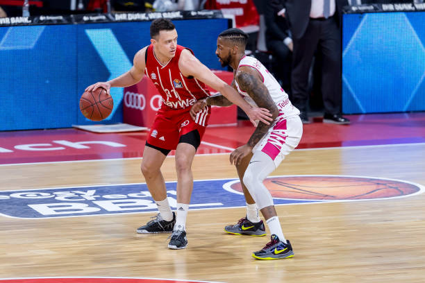 了更多战术 了更多战术